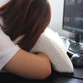 NM Store® % 100 Visco Kavisli Ortopedik Yıkanabilir Kumaş Kılıflı Bel Boyun Bacak Ağrıları İçin Yastık