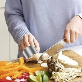 NM Store® 2li Metal Parmak Koruyucu Hızlı ve Güvenli Kesme Paslanmaz Çelik Koruyucu Aparat