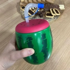 NM Store® Karpuz Model Kendiliğinden Pipetli 900 ml Suluk, Matara