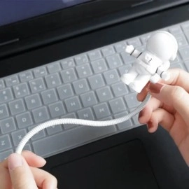 NM Store® USB Astronot Gece Lambası, Masa Lambası, Kitap Okuma Lambası Işığı