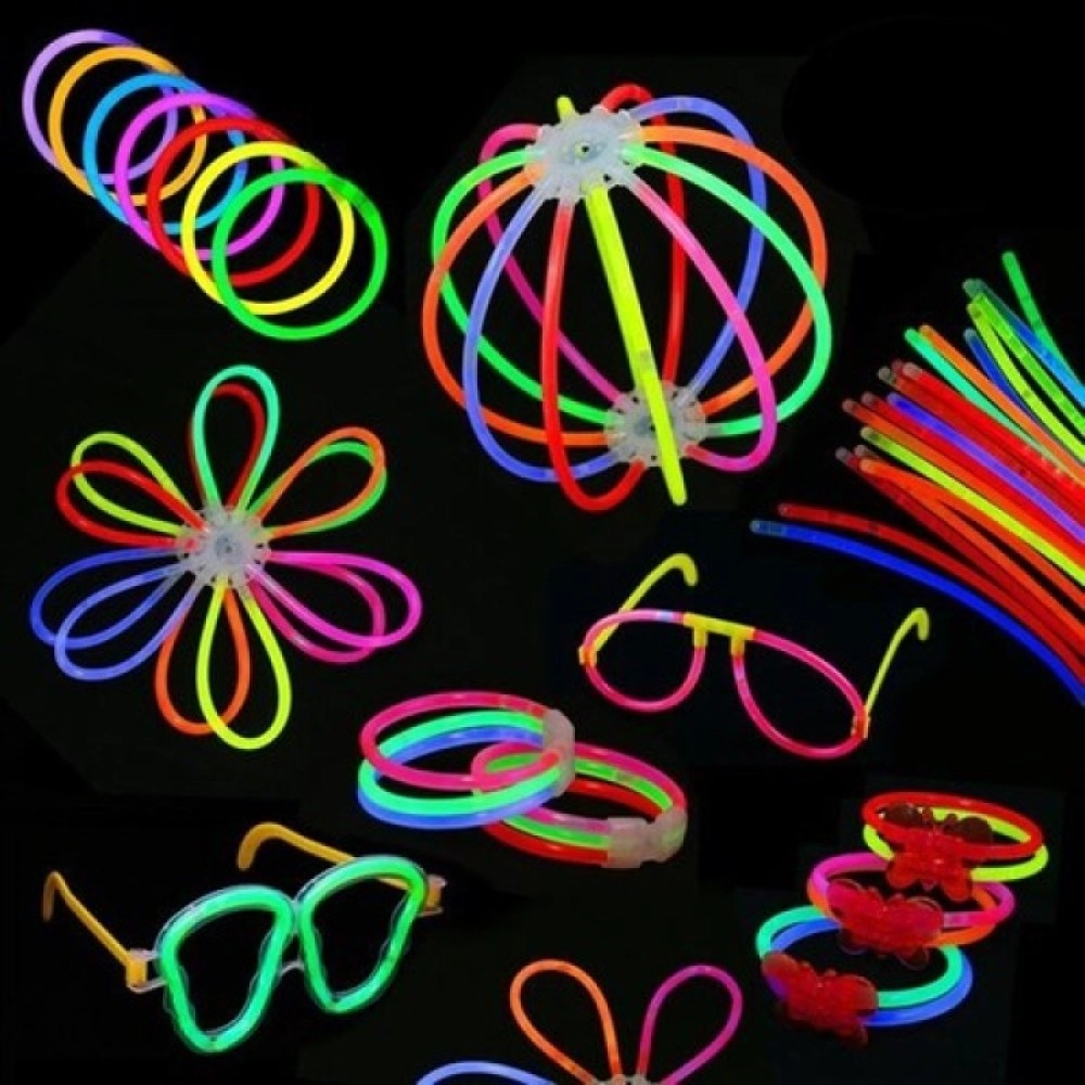100 Adet Fosforlu Glow Stick Parti Seti Işıklı Bileklik Kolye ve Eğlence Çubukları Neon